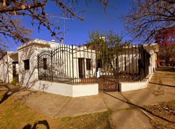 Casa de 5 ambientes, Alta Gracia · Alta Gracia - B° Cafferata. Recibe Menor - Casa Esquina + Dpto Dúplex