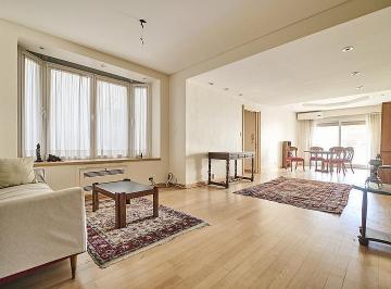 Departamento · 115m² · 3 Ambientes · Uruguay y Arenales con Balcón. 2 Dorm.. Impecable. Recoleta