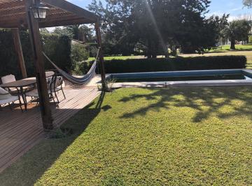 Casa · 71m² · 3 Ambientes · 2 Cocheras · Casa 3 Amb Pileta Al Golf en Barrio Privado Pavon Exaltaciòn de La Cruz
