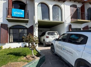 Casa de 7 ambientes, Puerto Madryn · Duplex en Venta 3 Dorm Av Rawson N°525 E/ Pedro Derbes y Salta U$d 212.000