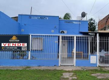 Casa de 4 ambientes, Almirante Brown · Casa Dos Familias en Loma Verde