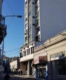 Local comercial · 70m² · 3 Ambientes · Local a La Venta en Calle España