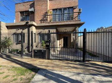 PH · 100m² · 4 Ambientes · 1 Cochera · Casa PH Planta Baja 3 Dorm. Ituzaingo Norte