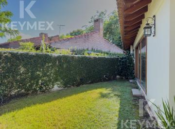 Casa · 175m² · 4 Ambientes · 1 Cochera · Venta PH 2 - 3 Dorm. en City Bell | Planta Baja | Entre Caminos