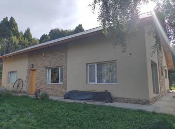 Casa de 5 ambientes, San Martín de los Andes · Casa de 3 Dorm. con Altillo y Losa Radiante en Rincón Radales