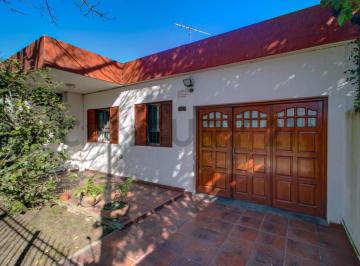 Casa · 120m² · 3 Ambientes · Casa en Venta 3 Ambientes en Manuel B. Gonnet La Plata