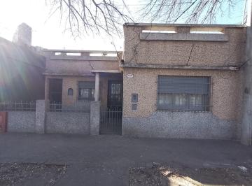 Casa · 102m² · 3 Ambientes · Ocampo 4000