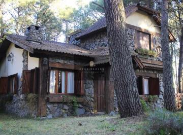 Casa · 100m² · 4 Ambientes · 1 Cochera · Casa La Encontrada