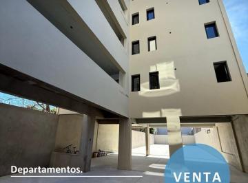 Departamento · 82m² · 4 Ambientes · 2 Cocheras · Departamento de Uno o Dos Dorm. con Excelente Ubicación, en Calle Uriburu 1000, Tandil.