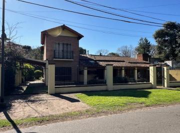 Casa · 188m² · 6 Ambientes · 2 Cocheras · Casa a La Venta en Don Torcuato