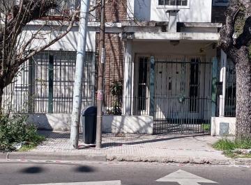 Departamento de 4 ambientes, Villa Devoto · Venta: Villa Devoto, 4 Amb Frente P/ Reciclar, Oportunidad, Sobre Colectora.