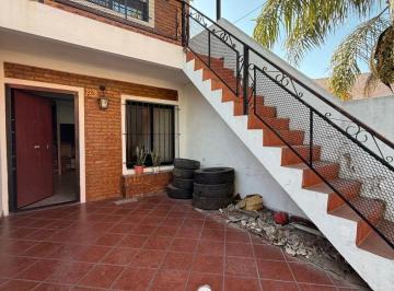 Casa · 75m² · 3 Ambientes · 1 Cochera · Dúplex en Venta C/ Cochera en San Miguel Apto Credito