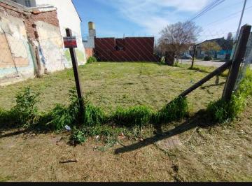 Terreno · 187m² · Lote en Esquina Azcuenaga y Tucuman. Barrio San Carlos