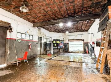 Casa de 5 ambientes, La Plata · Casa con /galpón/locales / Cocheras/deposito/taller en Venta