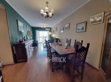 Departamento · 106m² · 5 Ambientes · 1 Cochera · (12 Años) Santa Fe Al 4900 - Fte Cochera Baulera Balcon V/abierta Todo Sol Espect Living