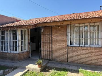 Casa · 224m² · 3 Dormitorios · Cocucci Inmobiliaria Vende Excelente Casa en Lujan de Cuyo