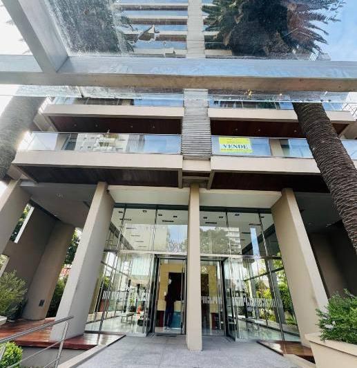 Departamento · 233m² · 5 Ambientes · 2 Cocheras