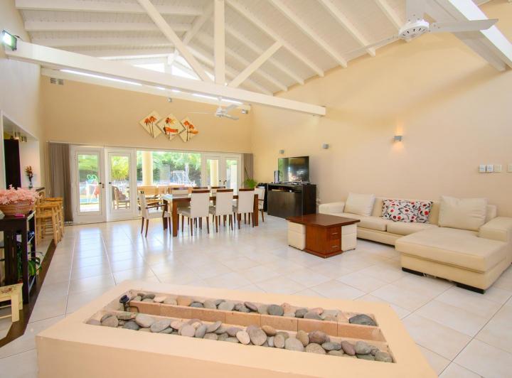 Casa · 801m² · 4 Ambientes · 3 Cocheras