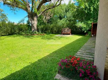 LHP-LHP-3061_2 · Casa en Venta de Una Planta - Barrio San Matias Área 4