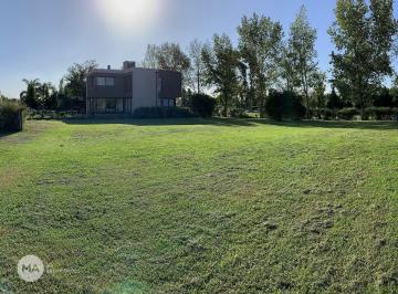 Terreno · 900m² · Lotes Contiguos - Los Pasos del Jockey 1 - Fisherton | Venta