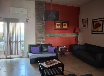 Casa · 5 Ambientes · Casa en Banfield Este