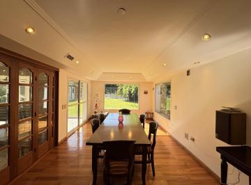 Casa · 370m² · 5 Ambientes · 2 Cocheras · Casa de 5 Ambientes en Venta en Boca Raton Pilar