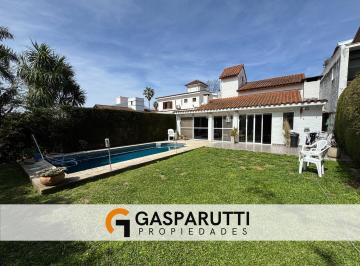 Casa · 180m² · 5 Ambientes · 4 Cocheras · Casa en Venta en Aranjuez Country Club Apto Credito
