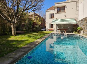 Casa · 336m² · 5 Ambientes · 4 Cocheras · Chalet Neoclásico Premium