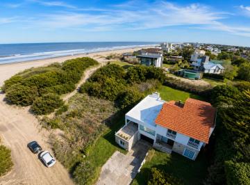 Casa de 6 ambientes, Cariló · Casa con Vista Al Mar – Cariló – Capacidad 10 Personas