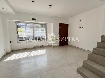 Casa · 100m² · 3 Ambientes · 1 Cochera · Duplex 3 Ambientes - 2 Dorm. - Castelar Sur