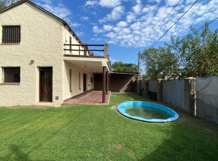 Casa · 100m² · 3 Ambientes · 1 Cochera