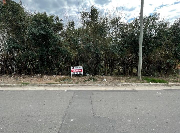 Terreno · 740m²