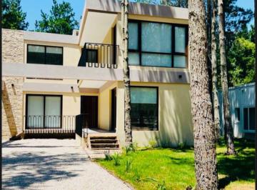 Casa de 4 ambientes, Costa Esmeralda · Senderos IV 274 P/8 Pax C/pileta