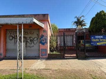 Casa · 150m² · 3 Ambientes · 3 Cocheras · Casa + Local en Venta en R. Calzada