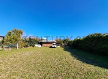 Quinta vacacional · 70m² · 1 Ambiente · 1 Cochera · Calle 6 E/ 403 y 407 - Quinta en Solar del Parque - Villa Elisa - La Plata