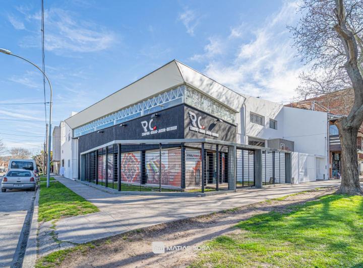 Bodega-Galpón · 928m² · 2 Ambientes