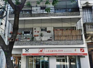 Departamento de 3 ambientes, Colegiales · 3 Amb en Colegiales, Al Frte. Super Luminoso con Balcón