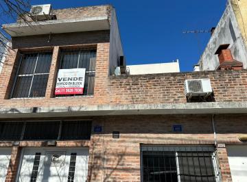 Local comercial de 6 ambientes, La Paternal · Oficina Deposito/local + Vivienda Entrada Independiente 3 Ambientes Patio y Terraza