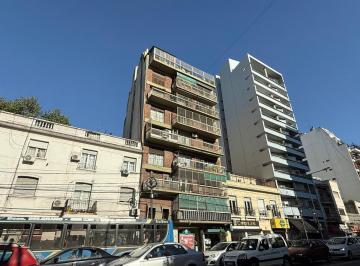 Departamento · 39m² · 2 Ambientes · 2 Ambientes Venta - Colegiales - Muy Luminoso - a Pasos Subte