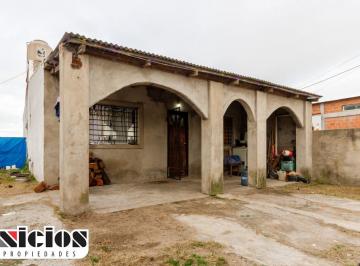 Casa · 1m² · 3 Ambientes · Propiedad Zona Terminal Para Personalizar - C619