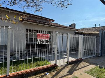Casa de 4 ambientes, Quilmes · Quilmes Oeste, Chalet en Barrio Amancay Apto Credito Bancario