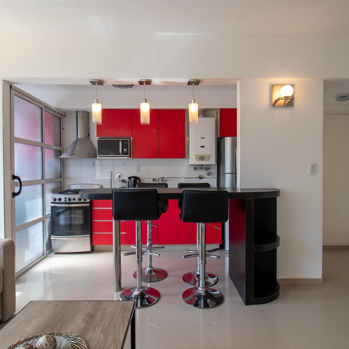 Depto 2 amb, 50m² con balcón en Güemes, a pasos de Playa Las Toscas