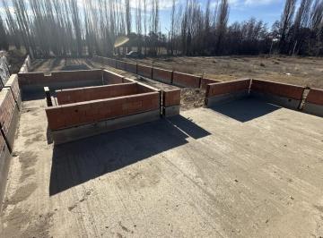 Terreno · 360m² · Vendo Terreno 360 m² con Avances de Obra en Plottier