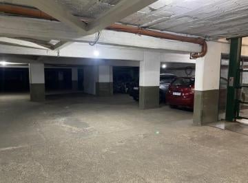 Garage · 15m² · Cochera Cubierta en Zona Centro de Neuquen