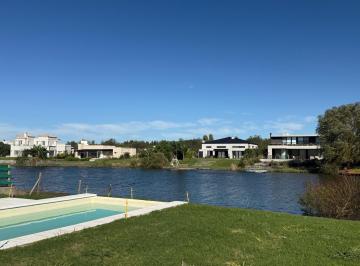Casa · 227m² · 6 Ambientes · 2 Cocheras · Casa en Venta Al Agua en San Matias