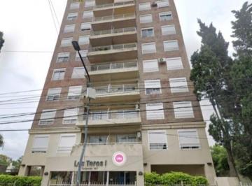 Departamento · 125m² · 4 Ambientes · 1 Cochera · Departamento Dúplex en Venta en Pilar, G. B. a. Zona Norte, Argentina
