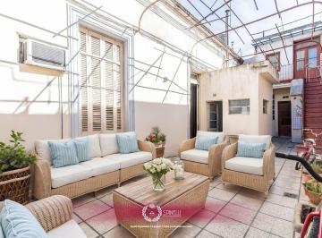Casa · 294m² · 7 Ambientes · Venta Casa 7 Ambientes 294 m² Sobre Terreno de 184 m² en Boedo en Estado a Reciclar Oportunidad Única