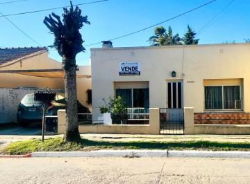 Casa de 2 ambientes, Ranchos · Casa de 120 m². Sobre Calle Pellegrini. Ranchos