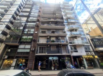 Departamento de 2 ambientes, Recoleta · Paraguay 1200 Recoleta Piso 5. 2 Ambie 32 m². Impecable Estado. Apto Profesional