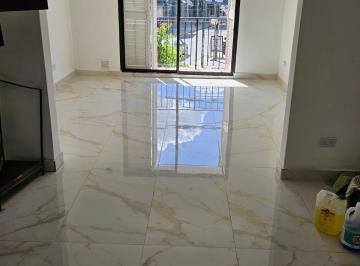 Local comercial de 3 ambientes, Almirante Brown · Casa Local Oficina en Venta en Glew